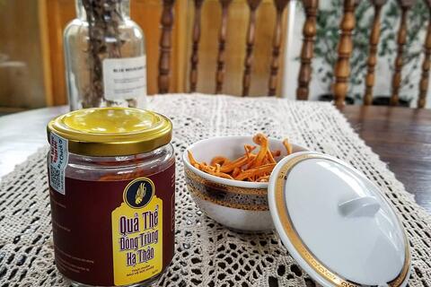 Quả Thể Đông Trùng Hạ Thảo Sấy (Sấy Thăng Hoa 5gr)